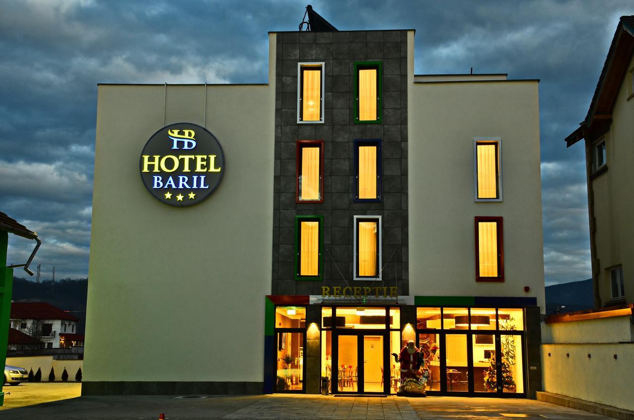 Hotel Baril Hátszeg Kültér fotó